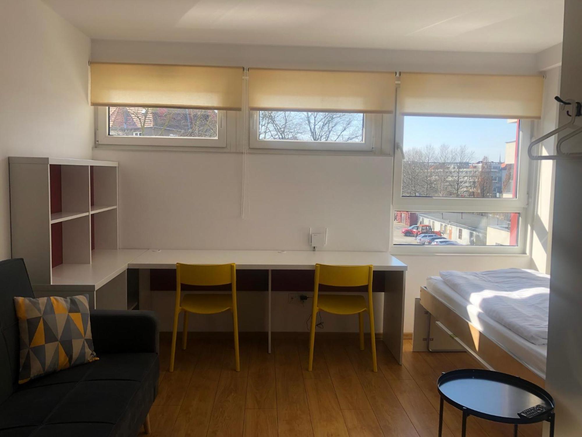 Starter 24 Wroclaw Apartment — Photos 1